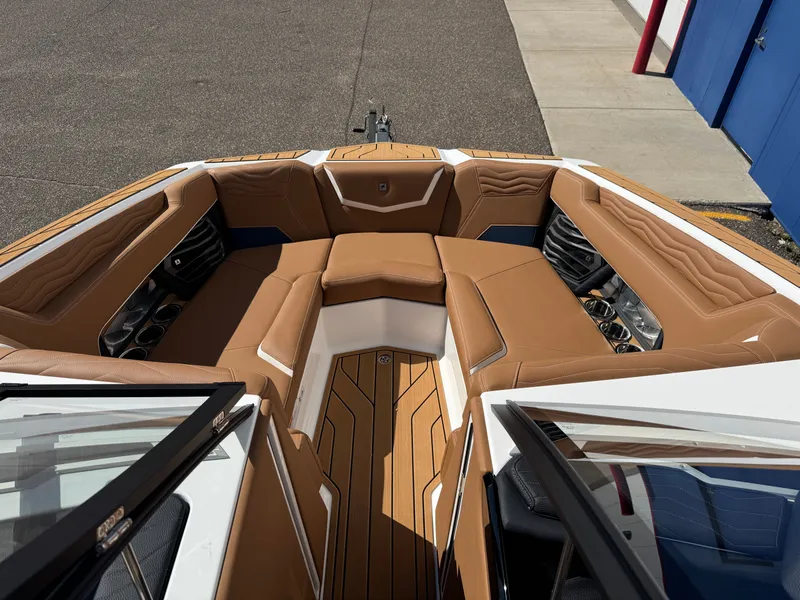 Slide: The Image of Nautique Super Air Nautique G23 2026 - 52
