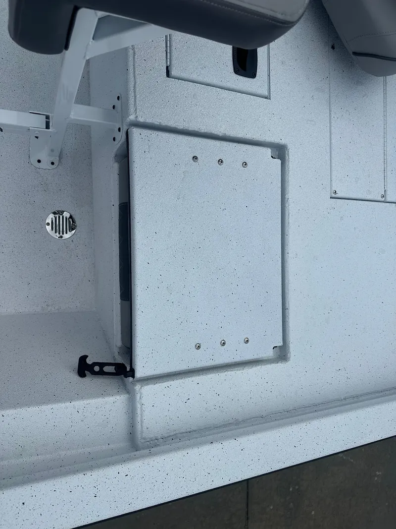 Slide: The Image of Xpress SW20B 2025 - 30