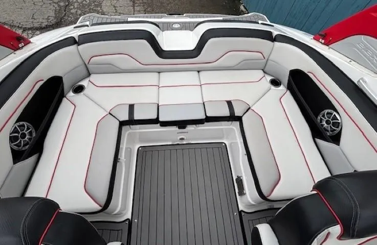 Slide: The Image of 2018 Yamaha Boats 212X interior with sleek seating and modern design. - 29