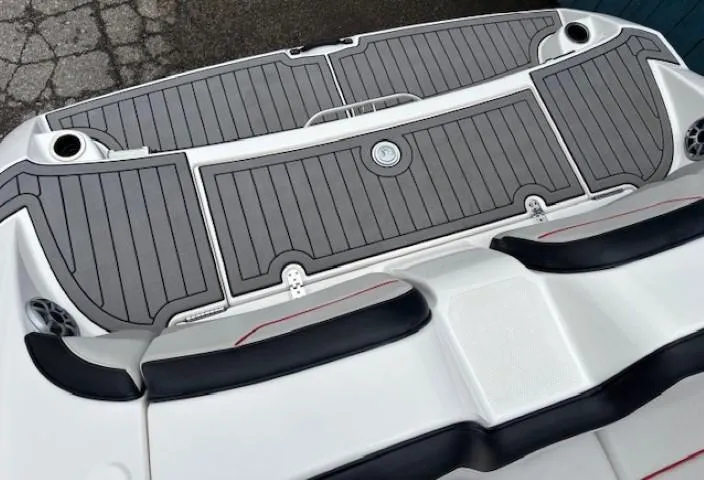 Slide: The Image of 2018 Yamaha Boats 212X swim platform with gray non-slip decking. - 35