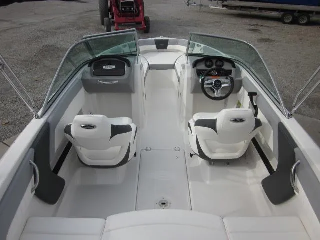 Slide: The Image of Chaparral 19 SSi OB 2025 - 10