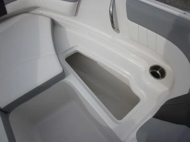 Slide: The Image of Chaparral 19 SSi OB 2025 - 12