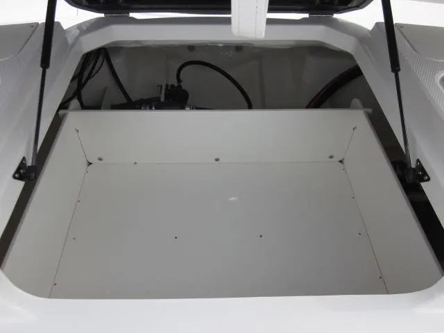 Slide: The Image of Chaparral 19 SSi OB 2025 - 24