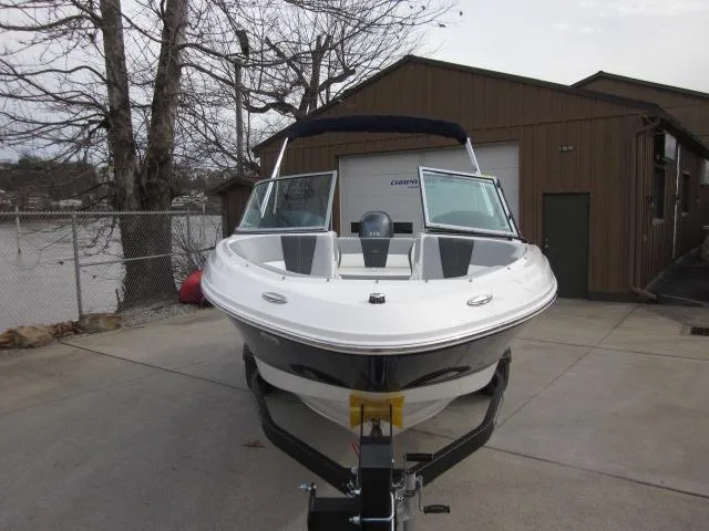 Slide: The Image of Chaparral 19 SSi OB 2025 - 8