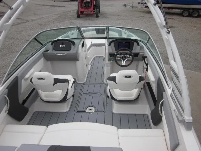 Slide: The Image of Chaparral 21 SSi OB 2025 - 11