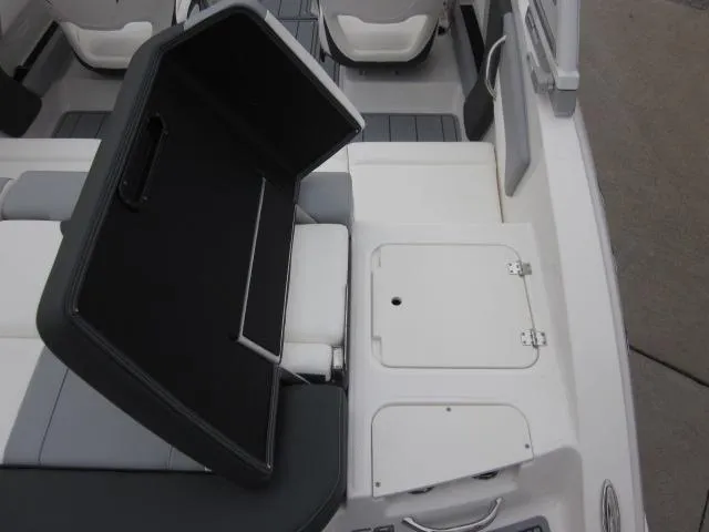 Slide: The Image of Chaparral 21 SSi OB 2025 - 12