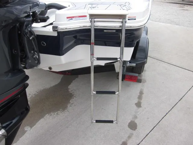 Slide: The Image of Chaparral 21 SSi OB 2025 - 31