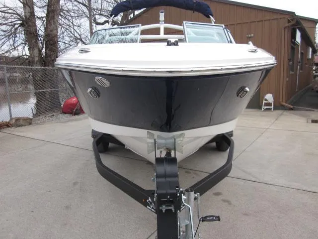 Slide: The Image of Chaparral 21 SSi OB 2025 - 32