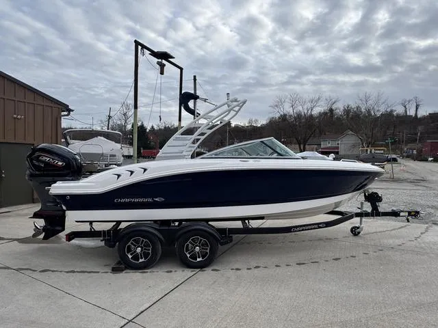 Slide: The Image of Chaparral 21 SSi OB 2025 - 7