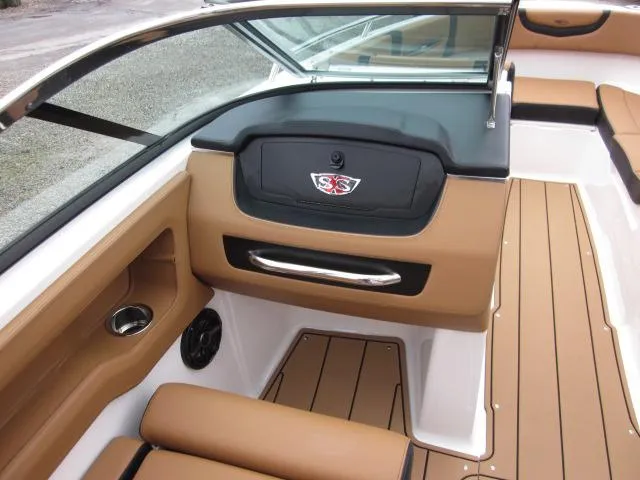 Slide: The Image of Chaparral 247 SSX 2024 - 19