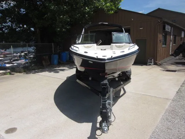 Slide: The Image of Chaparral 237 SSX 2019 - 8