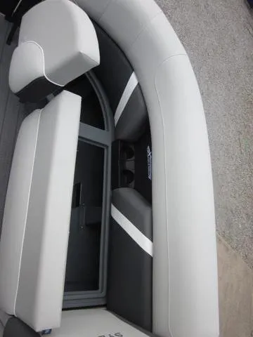 Slide: The Image of Sylvan Mirage X3 2025 - 10