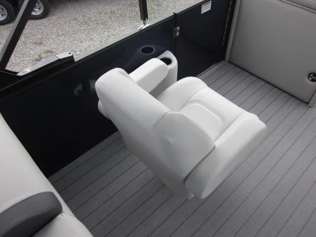 Slide: The Image of Sylvan Mirage X3 2025 - 17