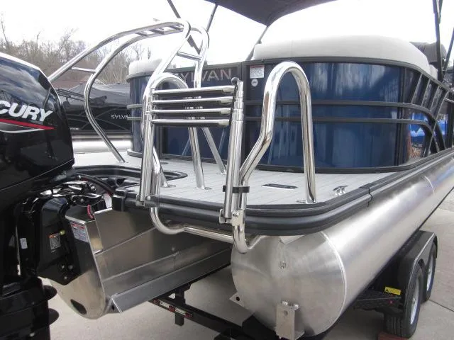 Slide: The Image of Sylvan Mirage X3 2025 - 24