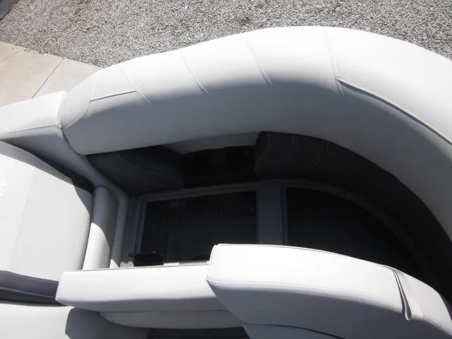 Slide: The Image of Sylvan Mirage 8520 CLZ DH 2025 - 10