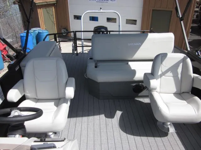 Slide: The Image of Sylvan Mirage 8520 CLZ DH 2025 - 15