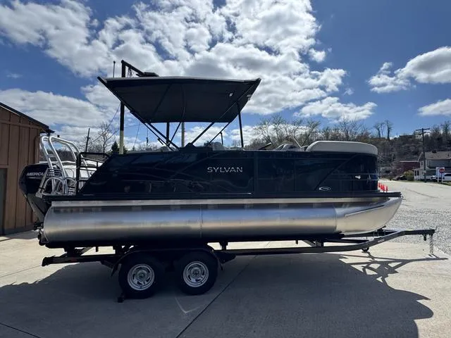 Slide: The Image of Sylvan Mirage 8520 CLZ DH 2025 - 6