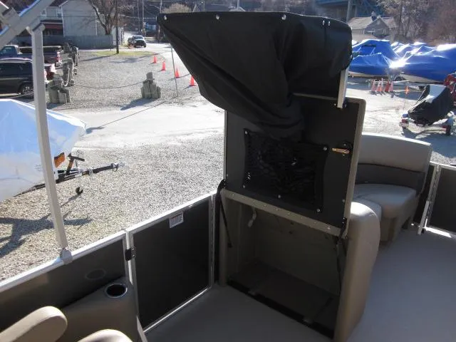 Slide: The Image of Sylvan Mirage 822 LZ 2025 - 20