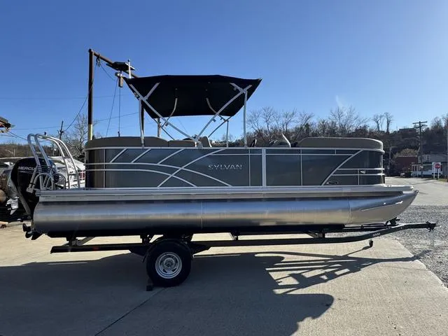 Slide: The Image of Sylvan Mirage 822 LZ 2025 - 6