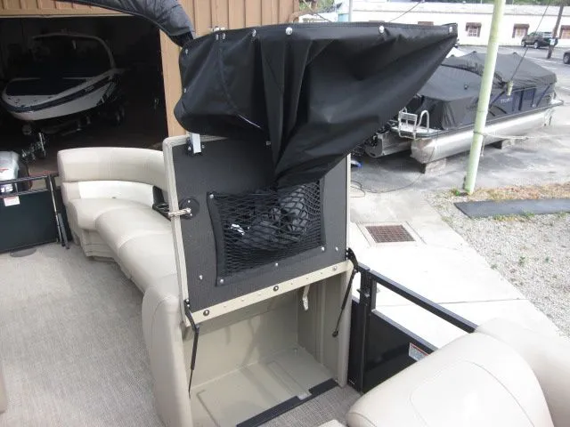 Slide: The Image of Starcraft LX 22 R 2024 - 13