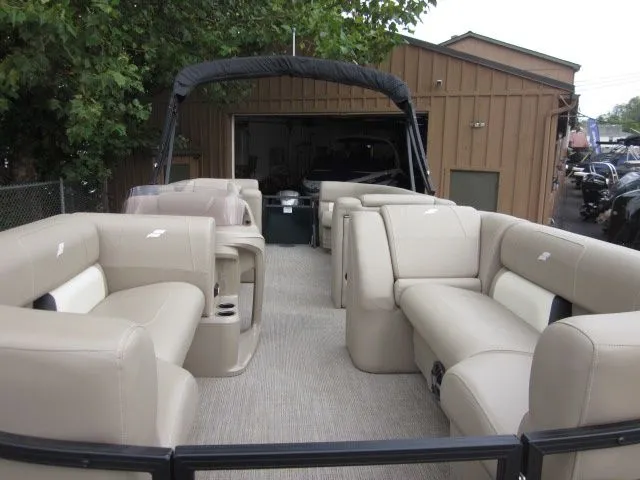 Slide: The Image of Starcraft LX 22 R 2024 - 9