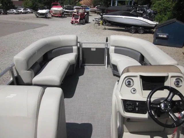 Slide: The Image of Starcraft LX 20 R 2024 - 10