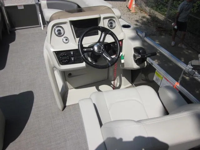 Slide: The Image of Starcraft LX 20 R 2024 - 11