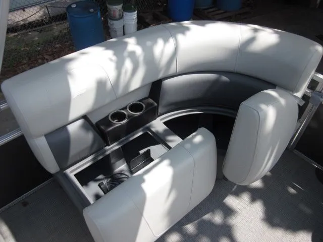 Slide: The Image of Starcraft LX 20 R 2024 - 12