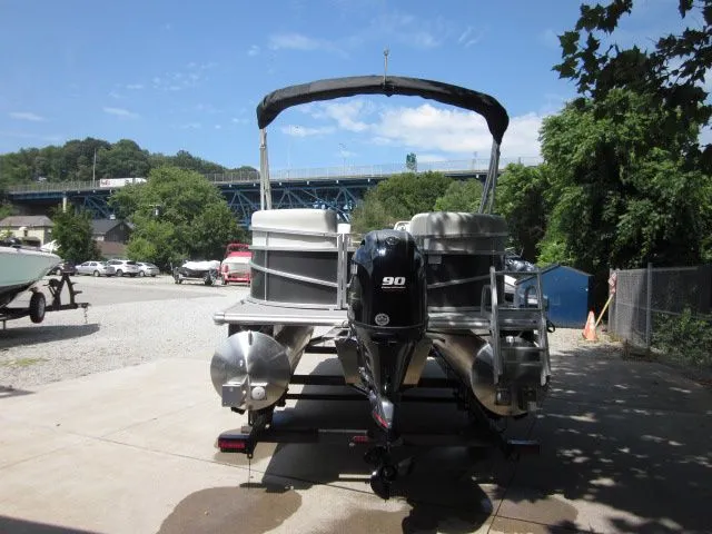 Slide: The Image of Starcraft LX 20 R 2024 - 4