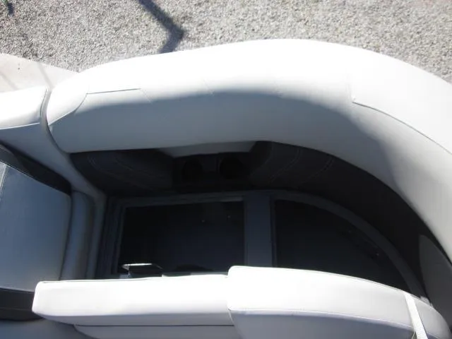 Slide: The Image of Sylvan Mirage 822 CLZ 2025 - 10