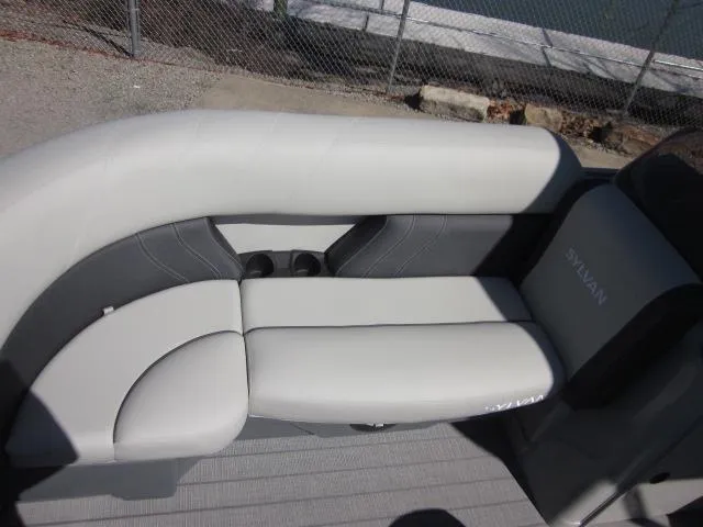 Slide: The Image of Sylvan Mirage 822 CLZ 2025 - 13