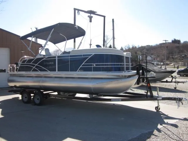 Slide: The Image of Sylvan Mirage 822 CLZ 2025 - 6