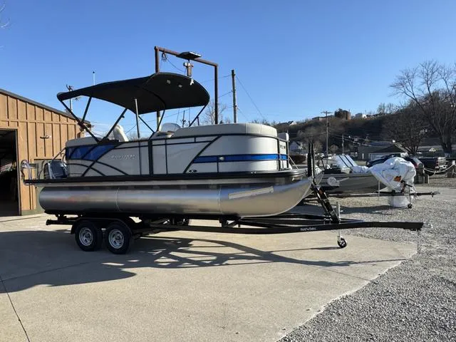 Slide: The Image of Sylvan Mirage X1 2025 - 6