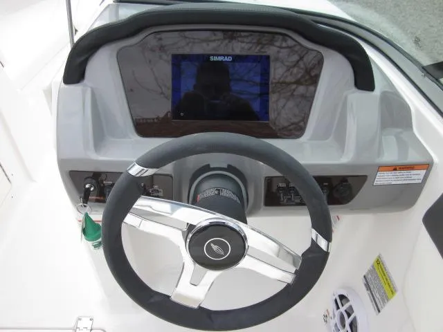 Slide: The Image of Chaparral 21 SSi Ski & Fish 2024 - 12