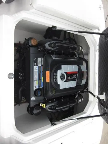 Slide: The Image of Chaparral 21 SSi Ski & Fish 2024 - 17