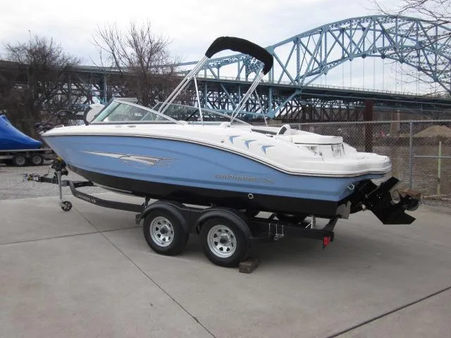 Slide: The Image of Chaparral 21 SSi Ski & Fish 2024 - 3