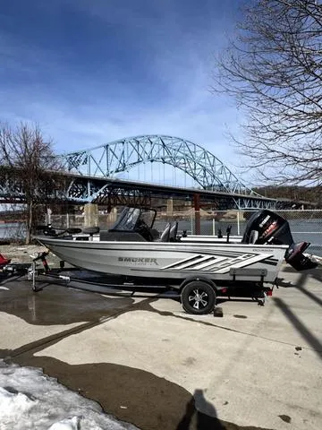 The Image of Smoker Craft Excursion 176 DC 2024 - 1