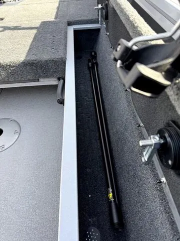 Slide: The Image of Smoker Craft Excursion 176 DC 2024 - 14