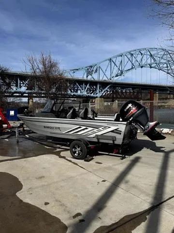 Slide: The Image of Smoker Craft Excursion 176 DC 2024 - 3