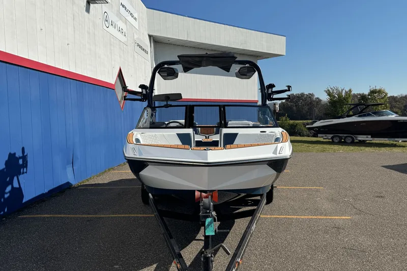 Slide: The Image of Nautique Super Air Nautique GS22 2026 - 1