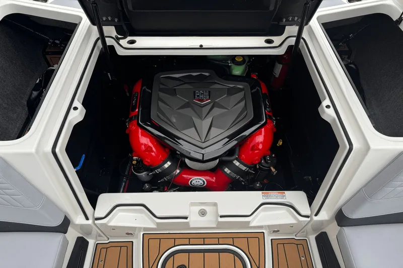 Slide: The Image of Nautique Super Air Nautique S23 2026 - 23