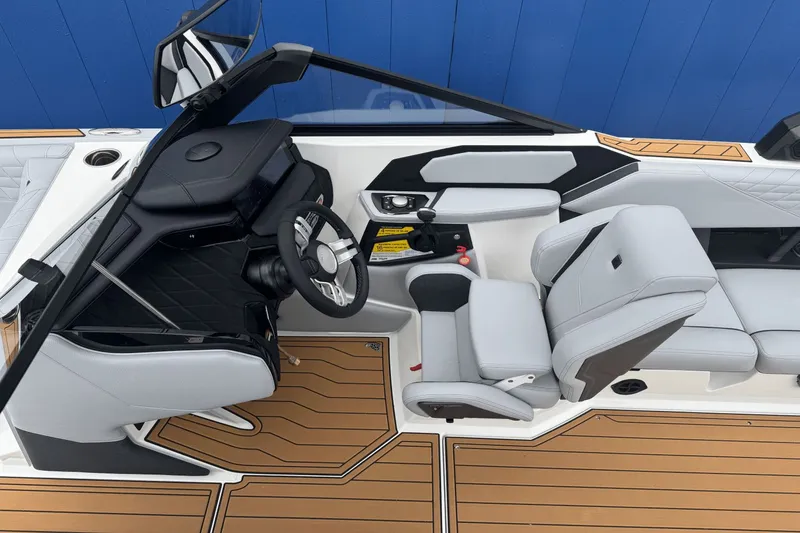 Slide: The Image of Nautique Super Air Nautique S23 2026 - 43