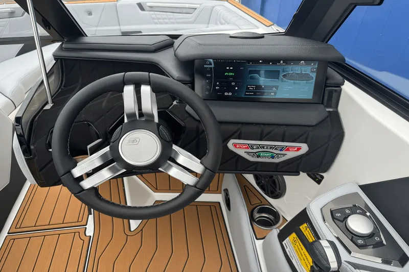 Slide: The Image of Nautique Super Air Nautique S23 2026 - 46