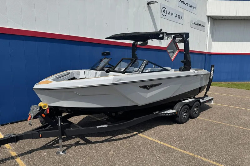 Slide: The Image of Nautique Super Air Nautique S21 2026 - 0