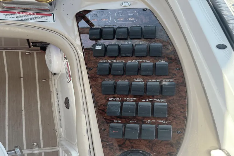 Slide: The Image of Sea Ray 500 Sundancer 2003 - 18