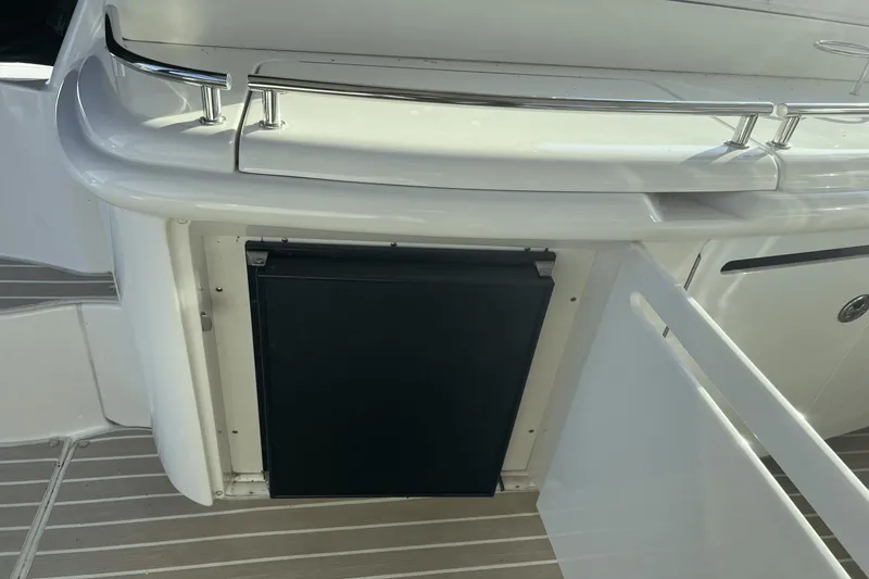 Slide: The Image of Sea Ray 500 Sundancer 2003 - 28