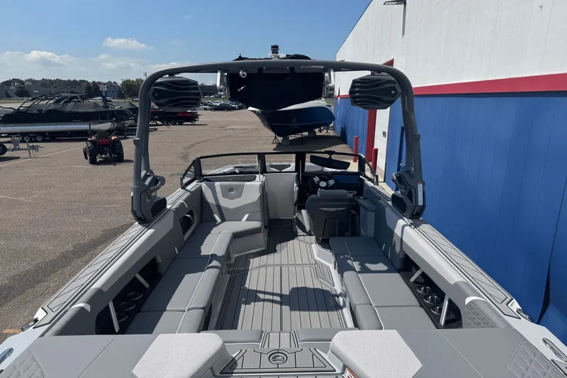 Slide: The Image of Nautique Super Air Nautique GS24 2026 - 6