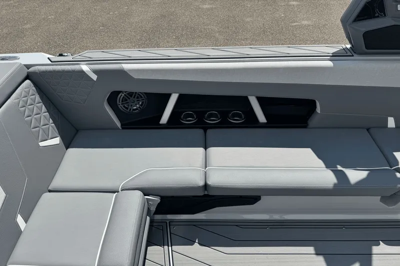 Slide: The Image of Nautique Super Air Nautique GS24 2026 - 15