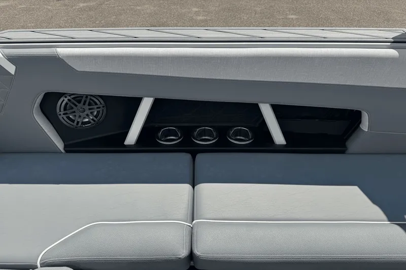 Slide: The Image of Nautique Super Air Nautique GS24 2026 - 17