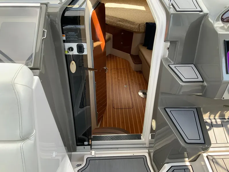 Slide: The Image of Regal 3360 Window Express 2009 - 15